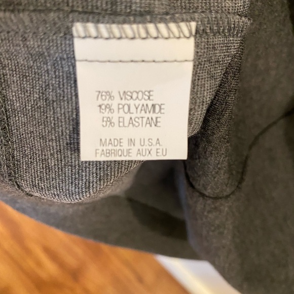 Theory high waisted skirt size 6 - Picture 7 of 9